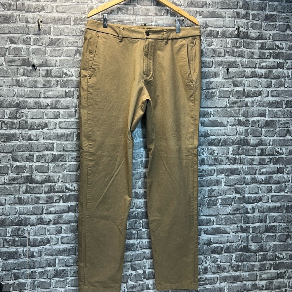 Lululemon pants‎